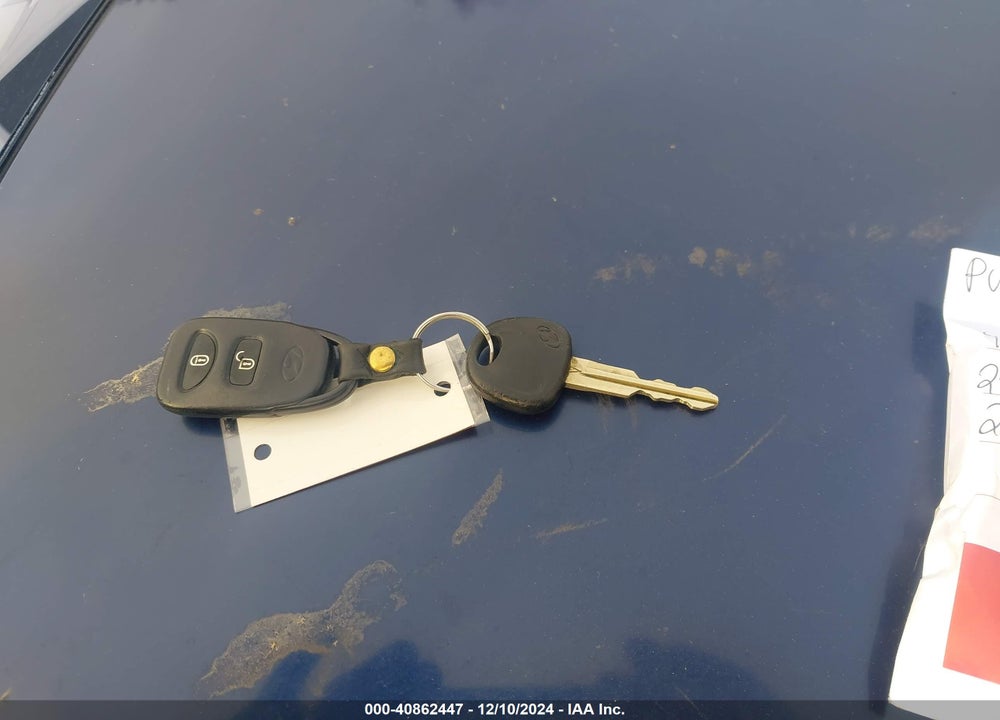 2008 HYUNDAI ACCENT GS VIN: KMHCM36C88U068258