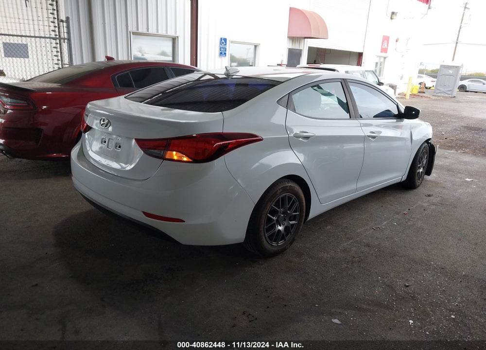2016 HYUNDAI ELANTRA SE VIN: 5NPDH4AE6GH746512