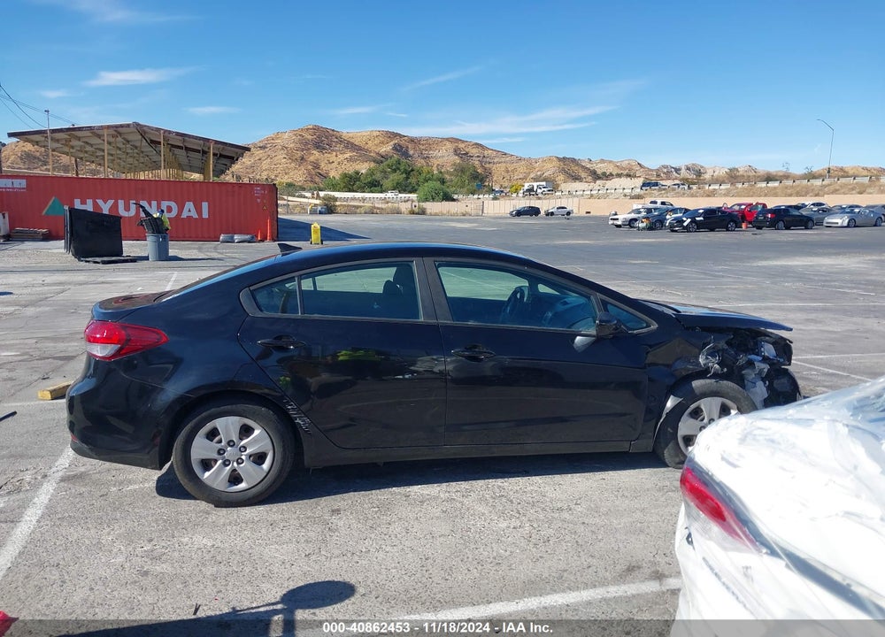 2017 KIA FORTE LX VIN: 3KPFK4A7XHE049491