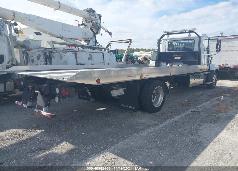 2023 MACK MD VIN: 1M2MDBAA3PS009407