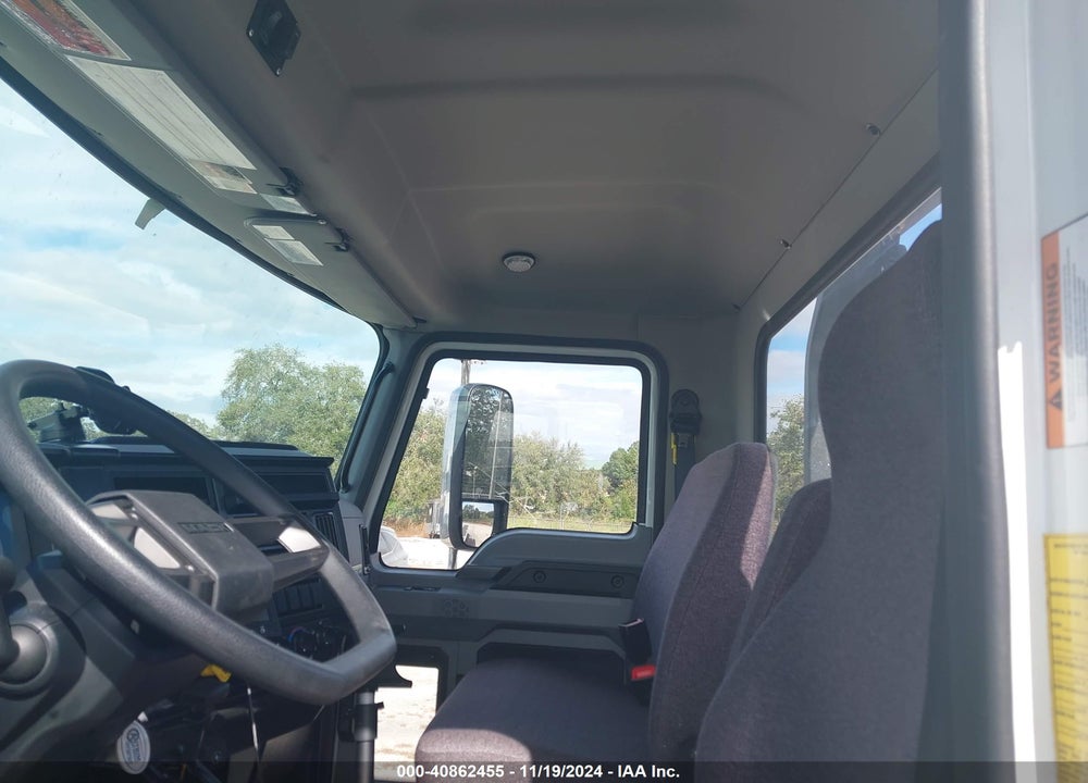 2023 MACK MD VIN: 1M2MDBAA3PS009407