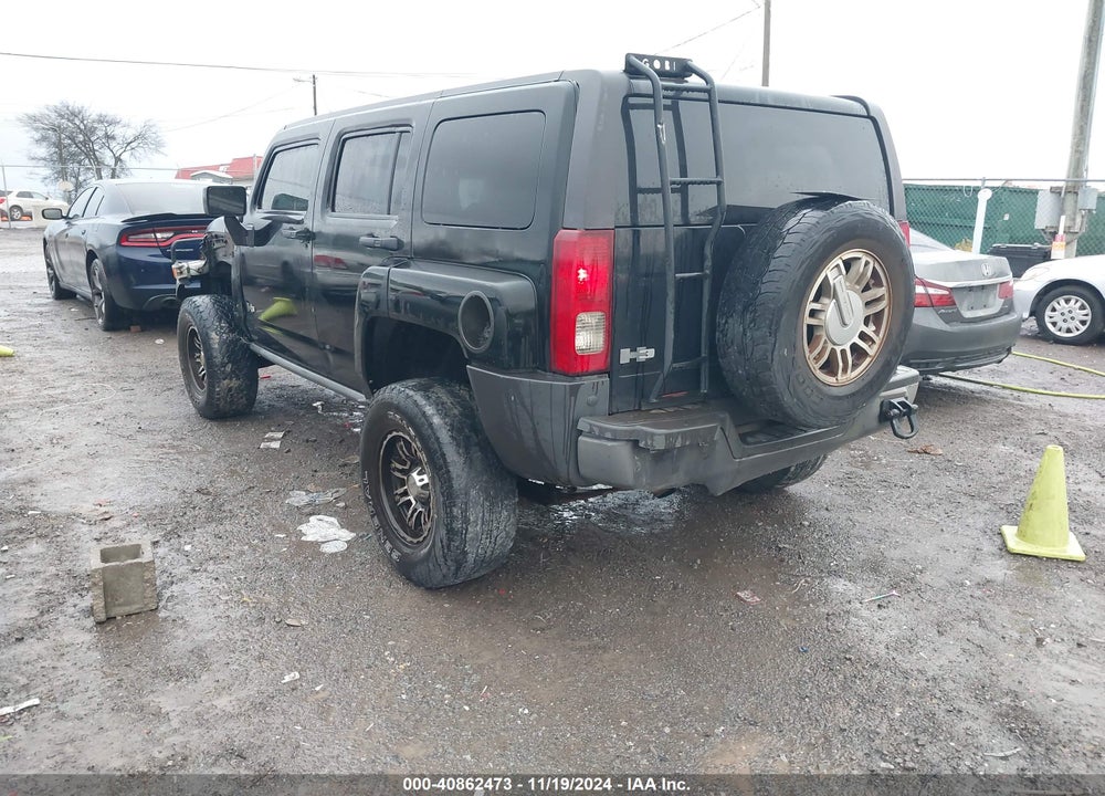 2007 HUMMER H3 SUV VIN: 5GTDN13E878108693