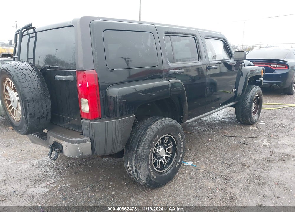2007 HUMMER H3 SUV VIN: 5GTDN13E878108693