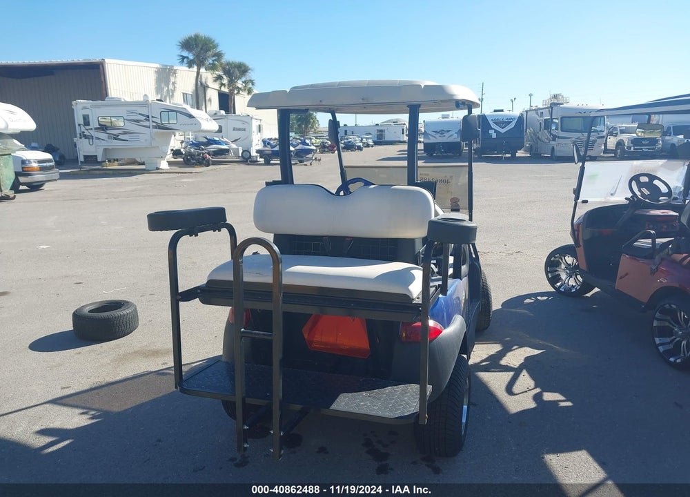 2007 CLUB CAR GOLF CART VIN: PQ070756402
