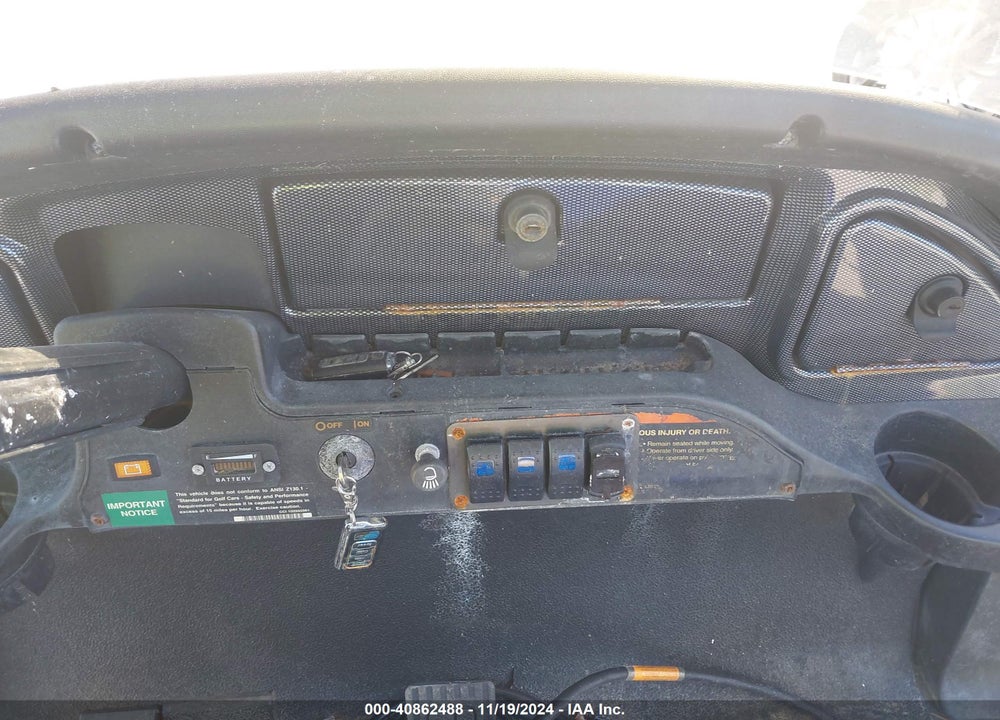 2007 CLUB CAR GOLF CART VIN: PQ070756402