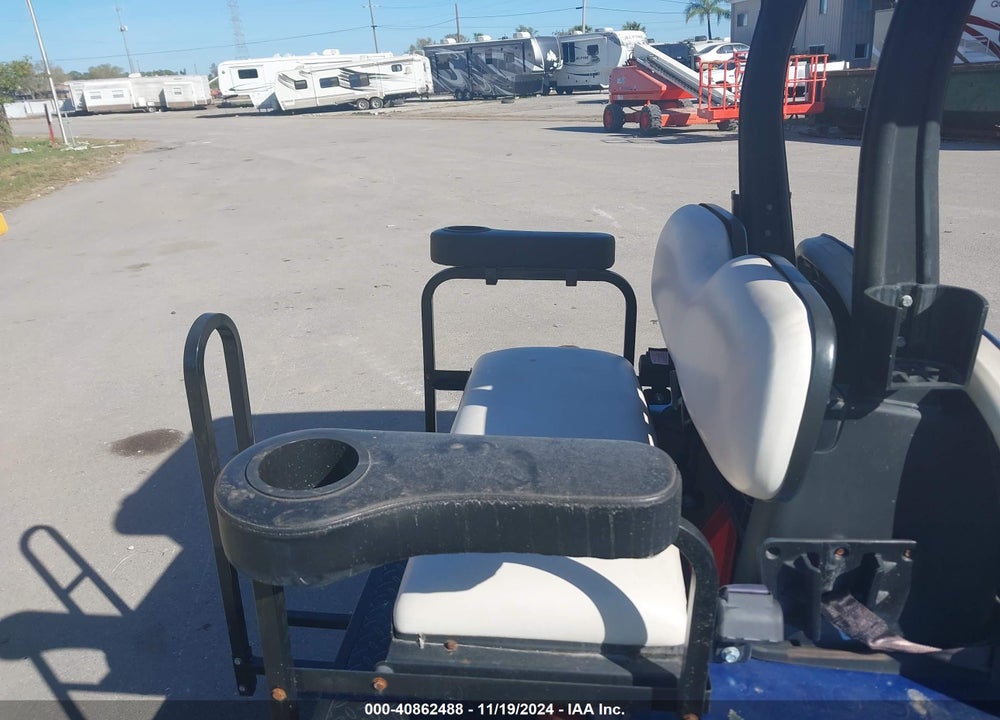 2007 CLUB CAR GOLF CART VIN: PQ070756402