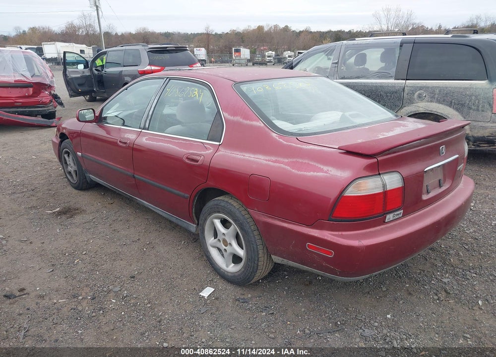 1996 HONDA ACCORD LX/EX VIN: 1HGCD5630TA229715