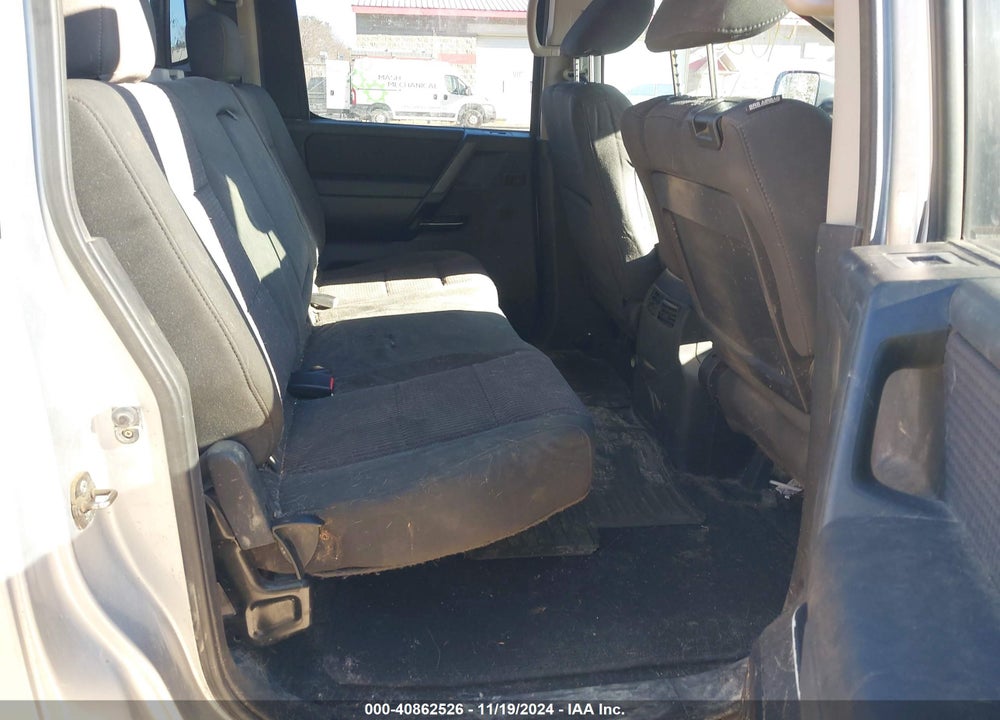 2011 NISSAN TITAN SV VIN: 1N6AA0EC2BN322324