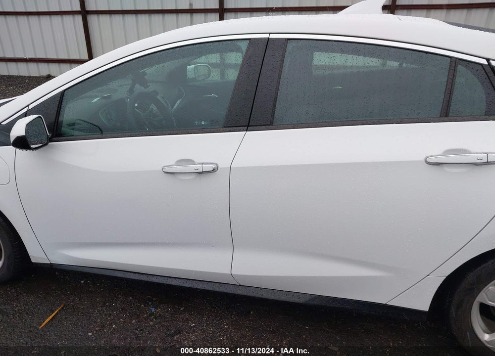 2017 CHEVROLET VOLT LT VIN: 1G1RC6S5XHU189103