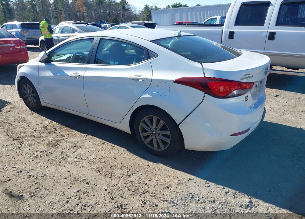 2014 HYUNDAI ELANTRA SE VIN: 5NPDH4AE2EH463053