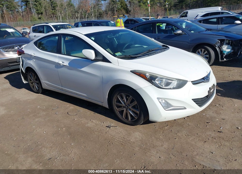2014 HYUNDAI ELANTRA SE VIN: 5NPDH4AE2EH463053