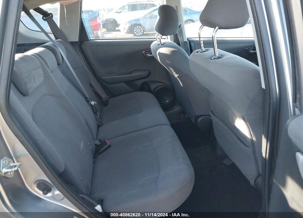 2010 HONDA FIT VIN: JHMGE8H29AS019218