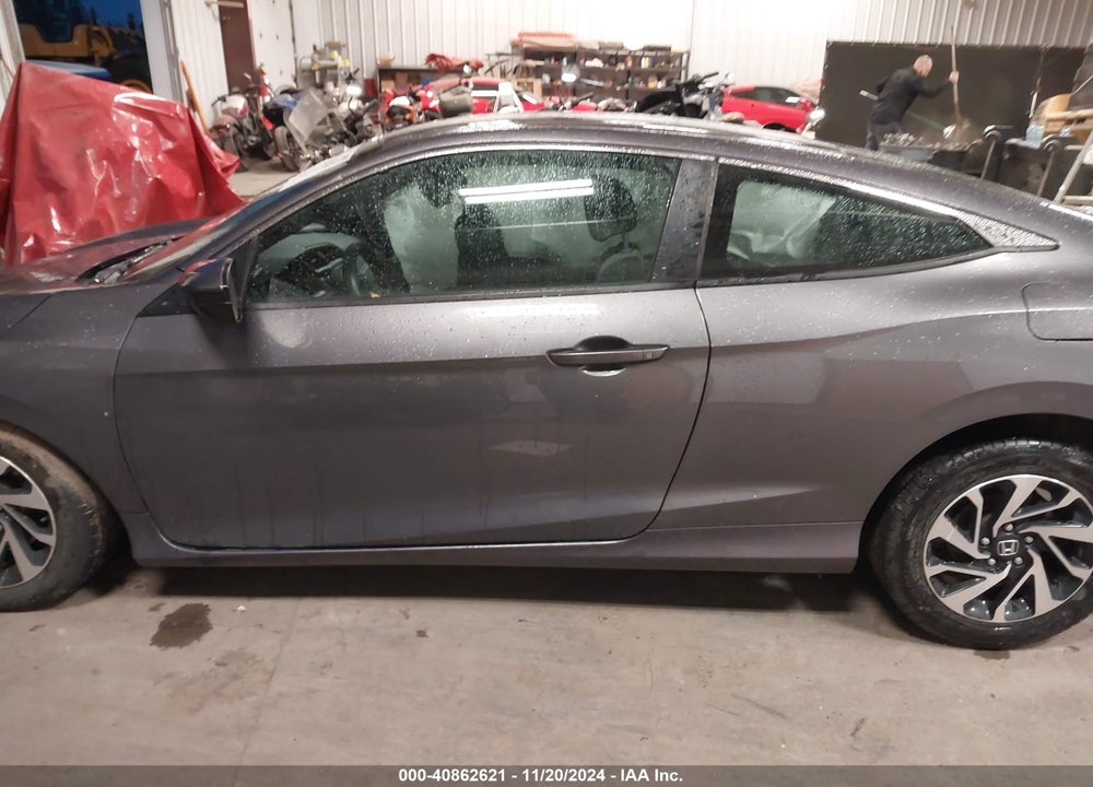 2017 HONDA CIVIC LX VIN: 2HGFC4B53HH303932