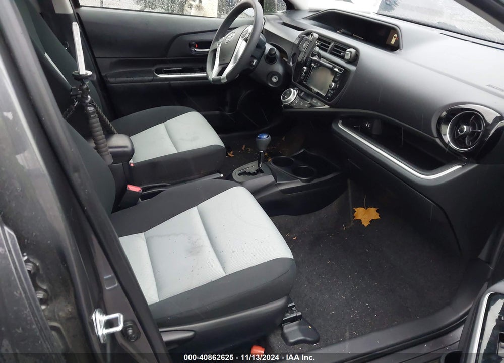 2015 TOYOTA PRIUS C TWO VIN: JTDKDTB36F1584560