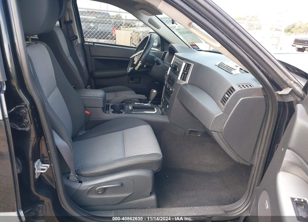 2008 JEEP GRAND CHEROKEE LAREDO VIN: 1J8GS48K28C229756