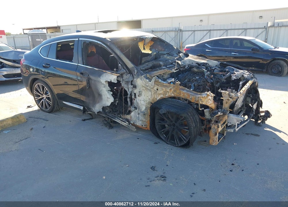 2024 BMW X4 XDRIVE30I VIN: 5UX33DT03R9X55318