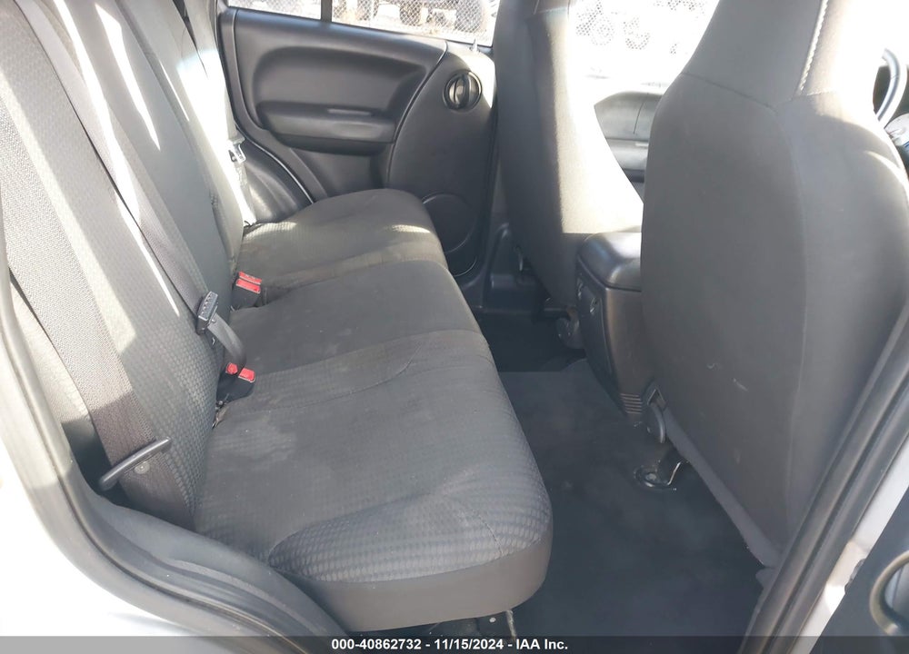 2004 JEEP LIBERTY SPORT VIN: 1J4GK48K74W264920