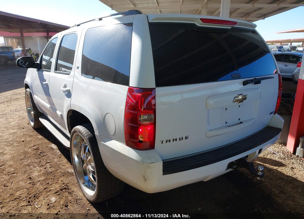 2007 CHEVROLET TAHOE LT VIN: 1GNFK13077R359171