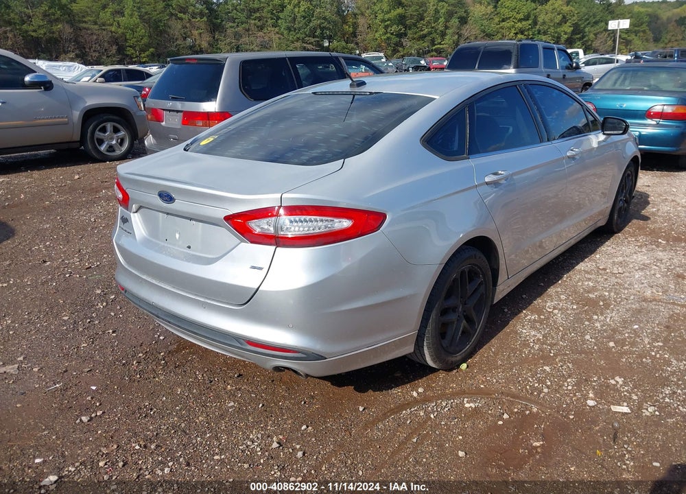 2013 FORD FUSION SE VIN: 3FA6P0H7XDR350027