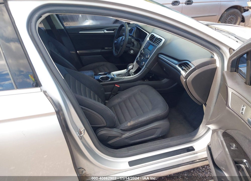 2013 FORD FUSION SE VIN: 3FA6P0H7XDR350027