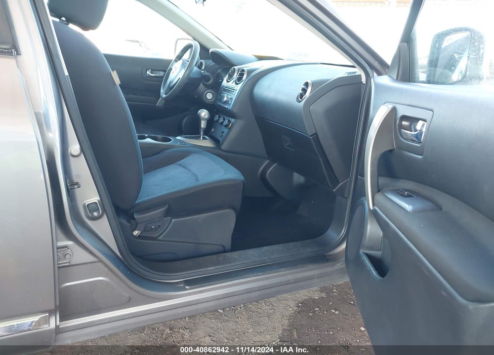 2015 NISSAN ROGUE SELECT S VIN: JN8AS5MT2FW668506