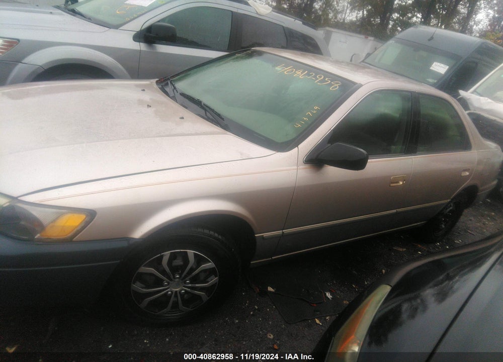 1999 TOYOTA CAMRY LE VIN: 4T1BG22K5XU413769