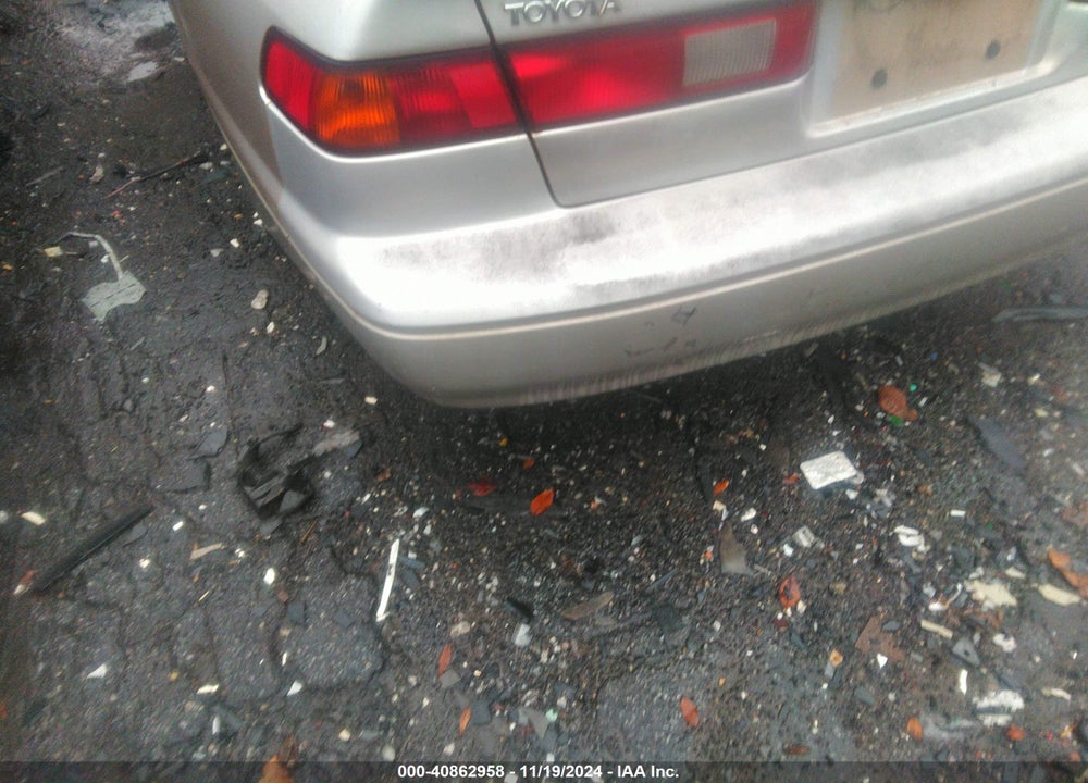 1999 TOYOTA CAMRY LE VIN: 4T1BG22K5XU413769