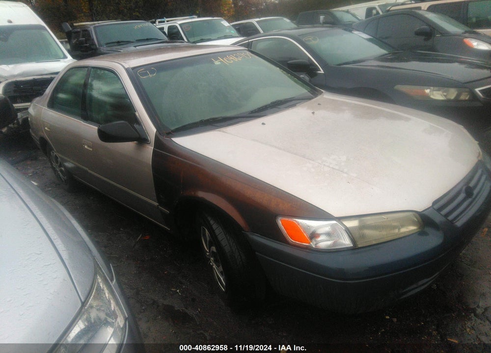 1999 TOYOTA CAMRY LE VIN: 4T1BG22K5XU413769