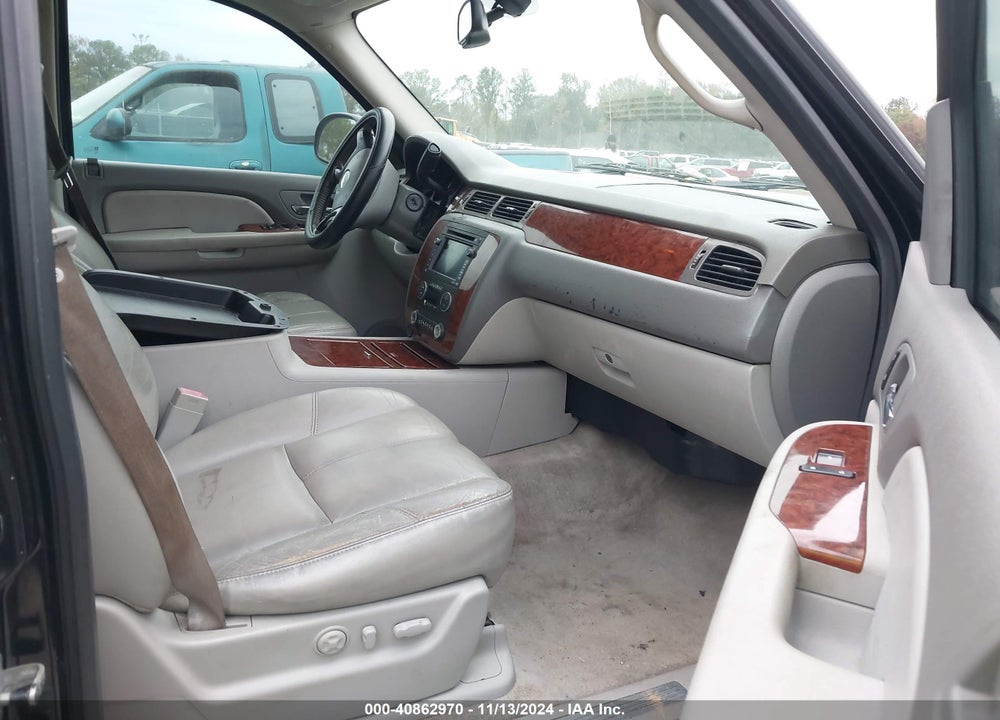 2008 CHEVROLET TAHOE LTZ VIN: 1GNFK13068R192254