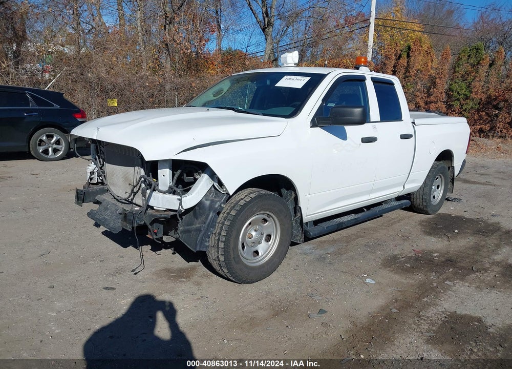 2019 RAM 1500 CLASSIC TRADESMAN 4X4 6'4 BOX VIN: 1C6RR7FG2KS517471