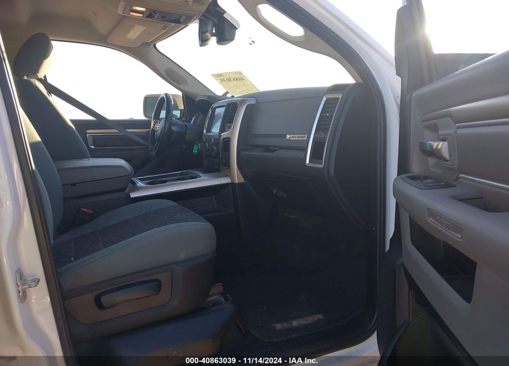 2019 RAM 1500 CLASSIC BIG HORN 4X4 5'7 BOX VIN: 1C6RR7LT3KS520736