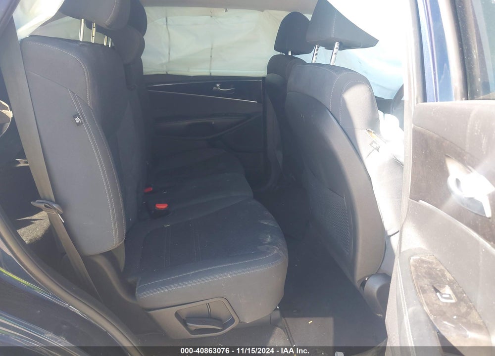 2018 KIA SORENTO 3.3L LX VIN: 5XYPG4A5XJG352137