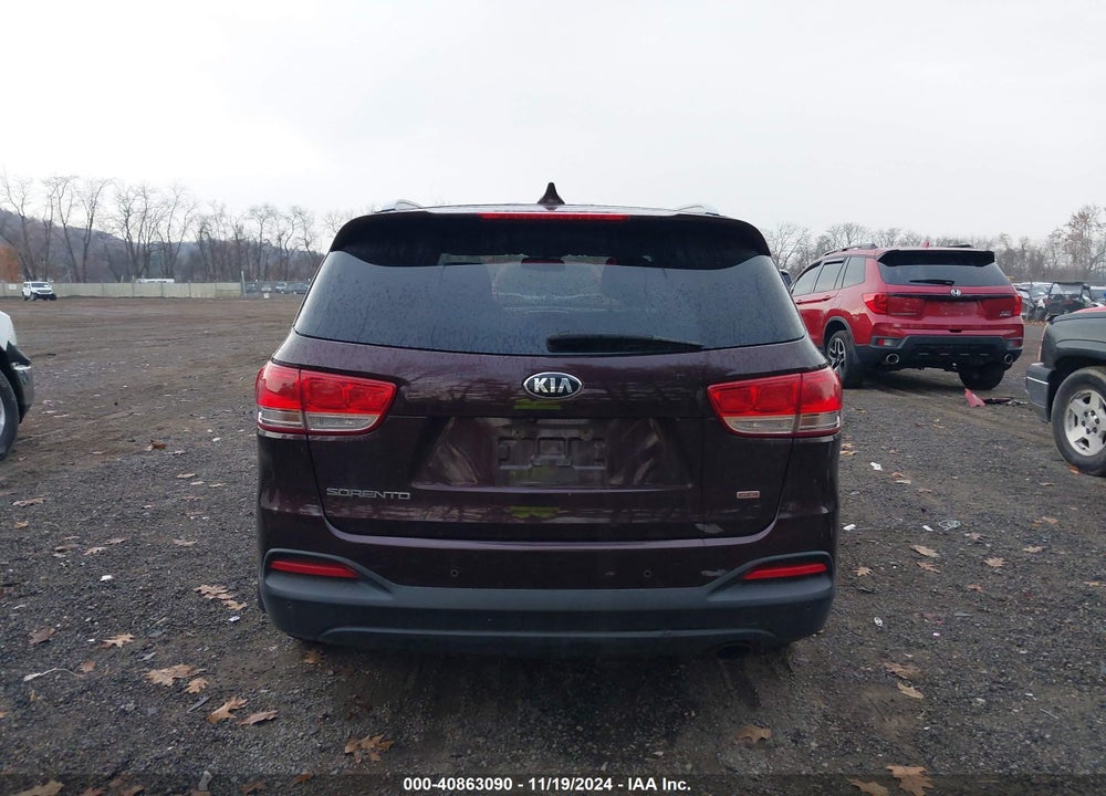2016 KIA SORENTO 2.4L LX VIN: 5XYPGDA38GG082736