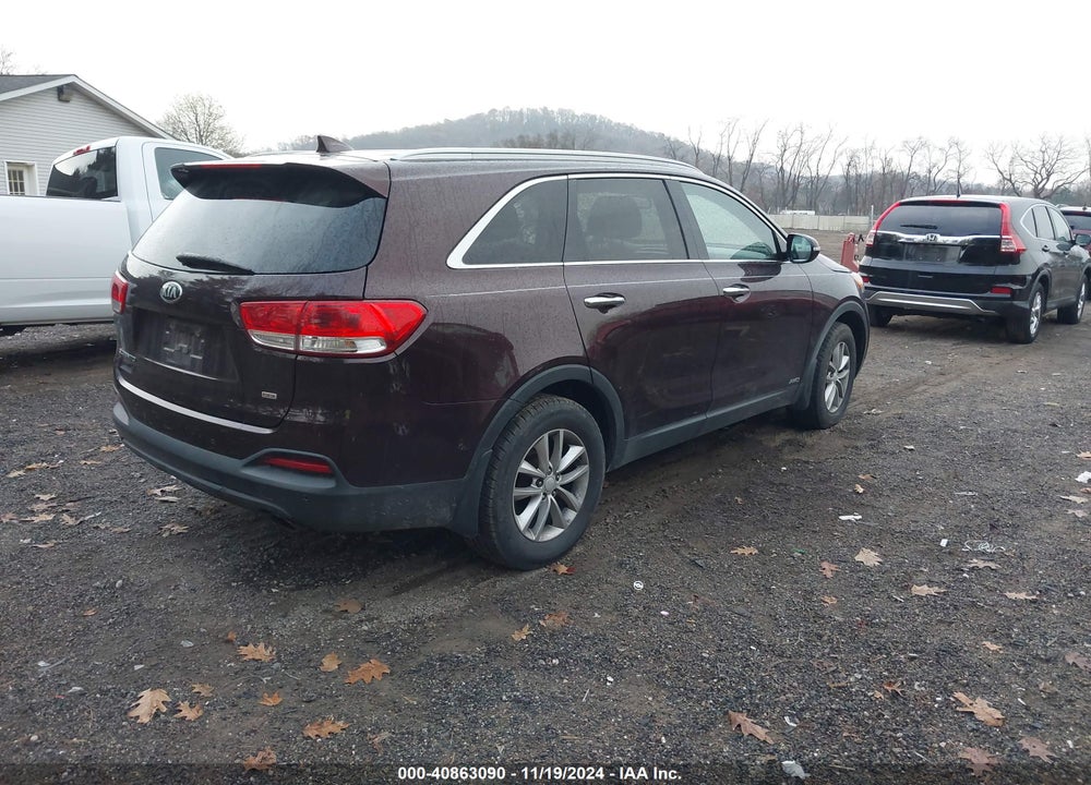 2016 KIA SORENTO 2.4L LX VIN: 5XYPGDA38GG082736