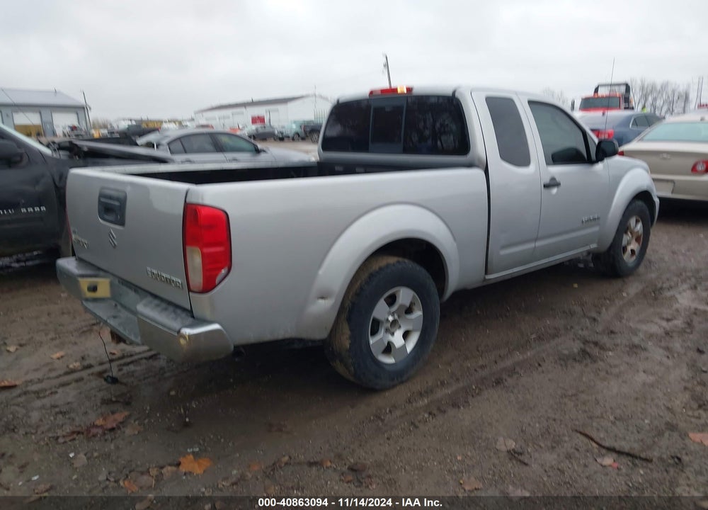 2011 SUZUKI EQUATOR VIN: 5Z62D0CT5BC403140