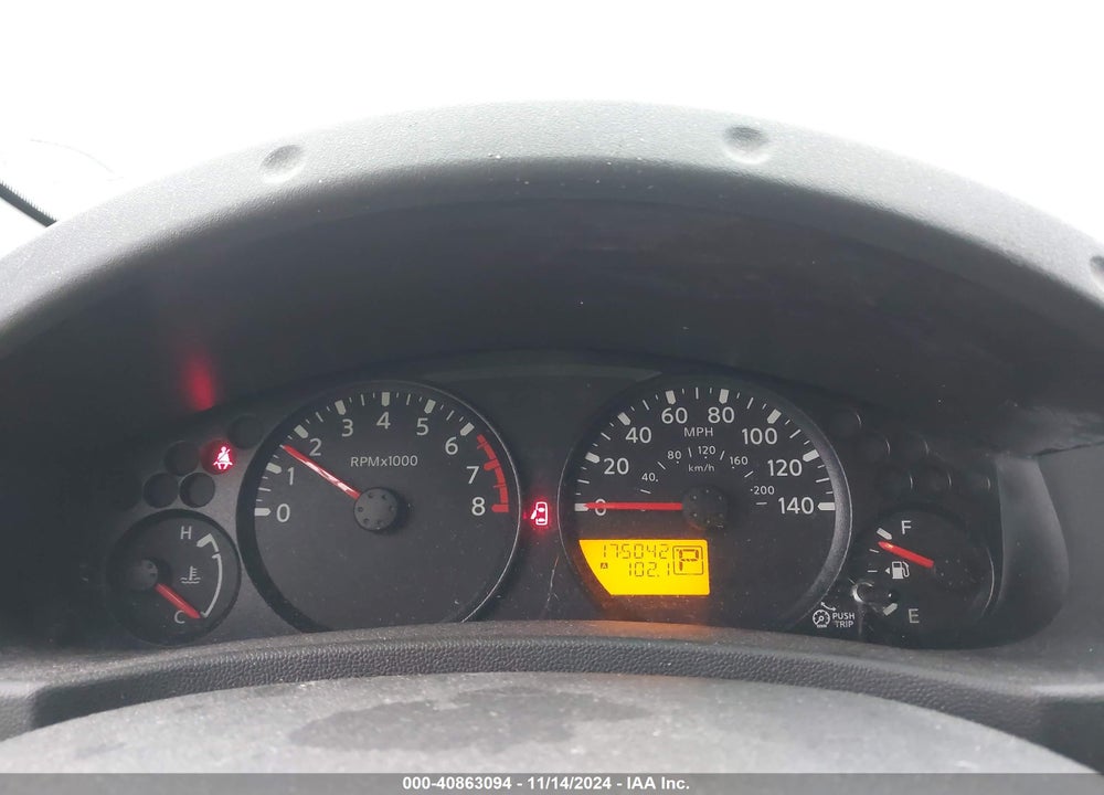 2011 SUZUKI EQUATOR VIN: 5Z62D0CT5BC403140