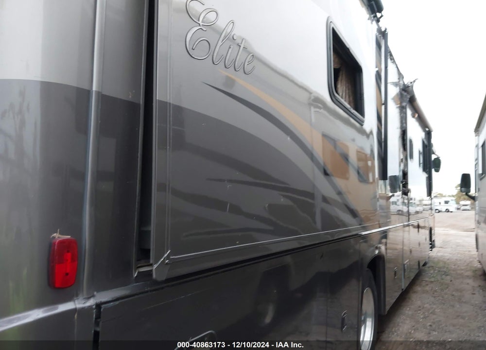 2007 FREIGHTLINER CHASSIS X LINE MOTOR HOME VIN: 4UZAB2DC36CX44242