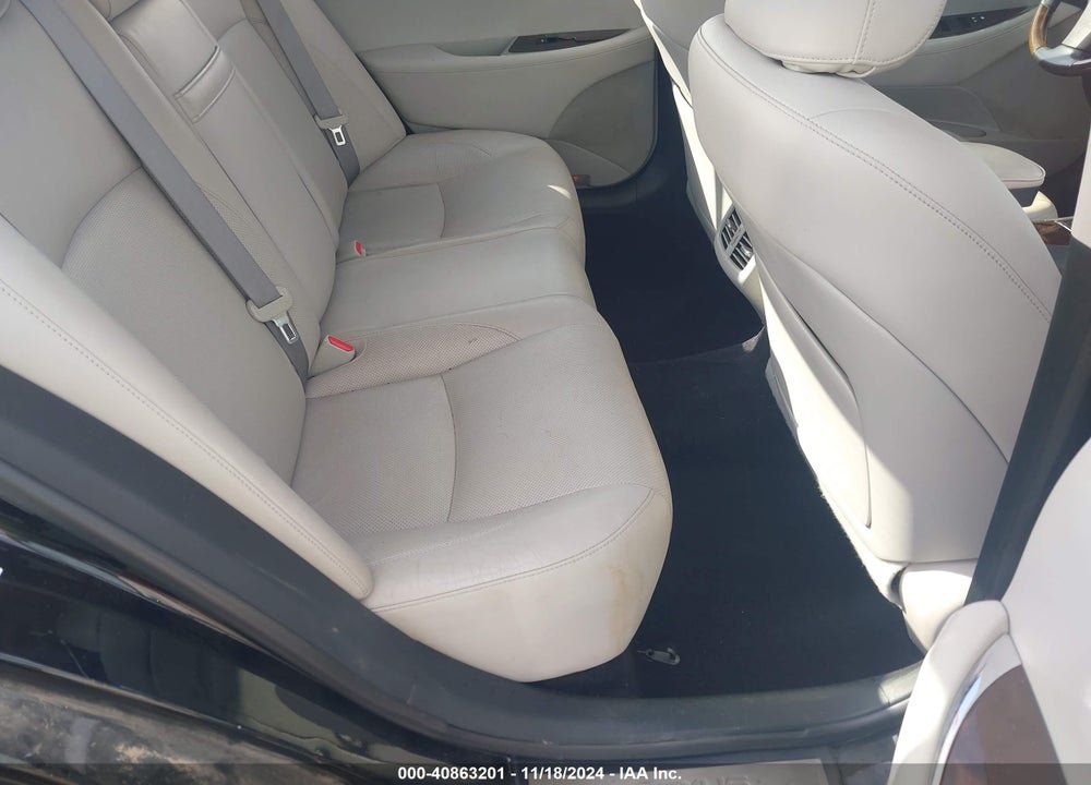 2011 LEXUS ES 350 VIN: JTHBK1EG1B2458215
