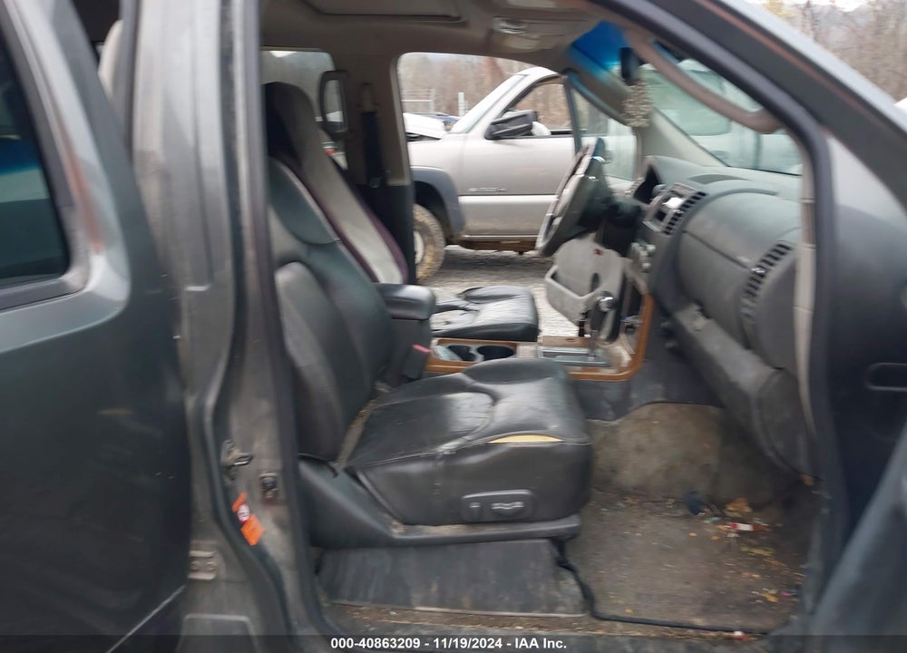 2005 NISSAN PATHFINDER LE VIN: 5N1AR18W25C771800