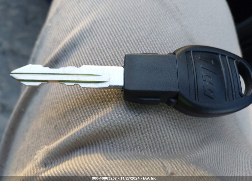 2010 DODGE CHALLENGER SE VIN: 2B3CJ4DV7AH104068