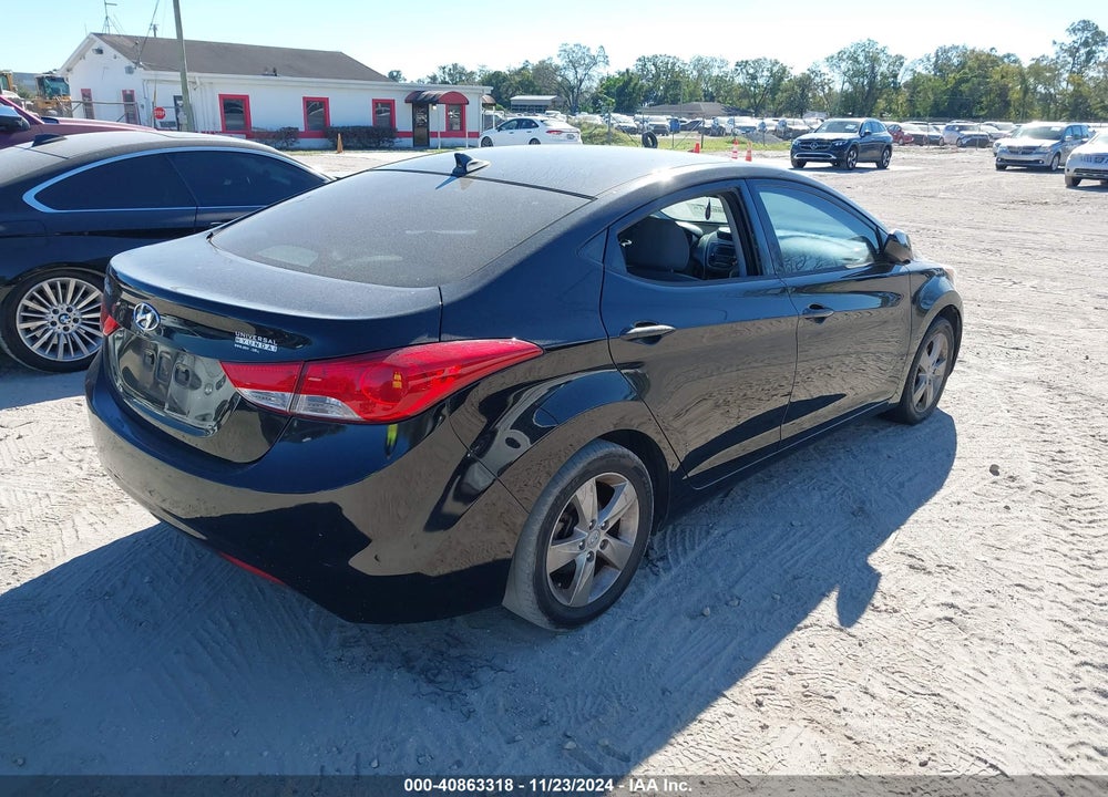 2013 HYUNDAI ELANTRA VIN: KMHDH4AE6DU716570