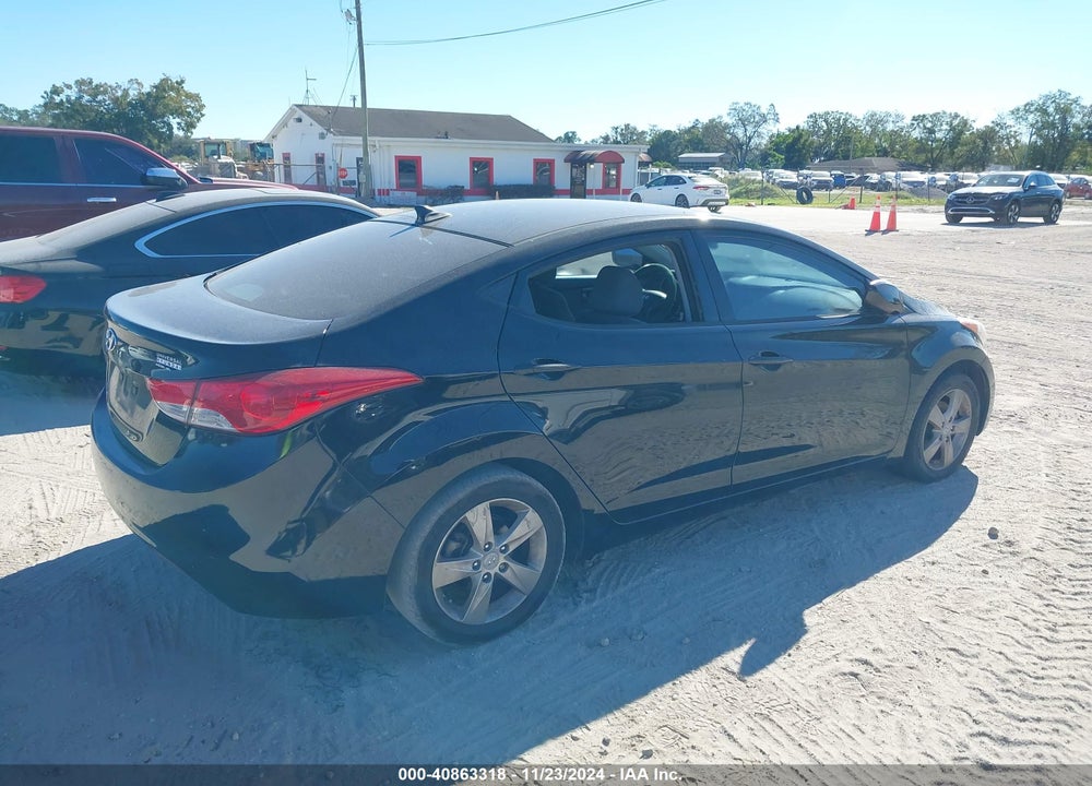 2013 HYUNDAI ELANTRA VIN: KMHDH4AE6DU716570