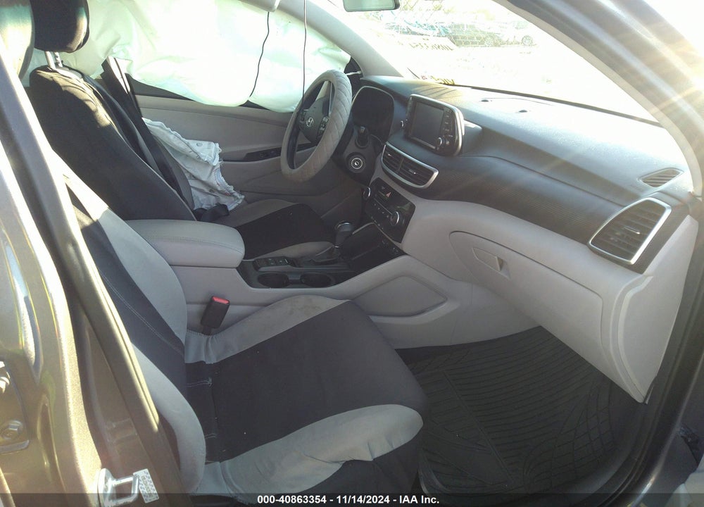 2021 HYUNDAI TUCSON SE VIN: KM8J23A41MU353942