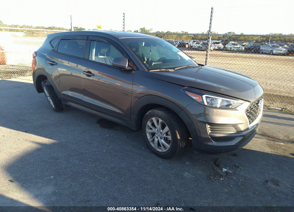 2021 HYUNDAI TUCSON SE VIN: KM8J23A41MU353942