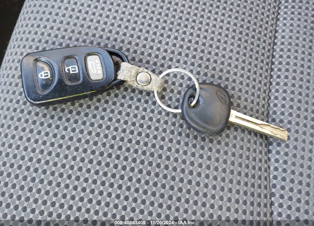 2014 HYUNDAI SONATA GLS VIN: 5NPEB4AC6EH871950