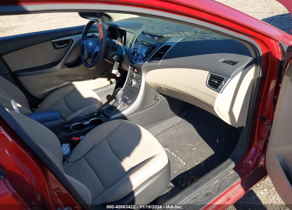 2015 HYUNDAI ELANTRA SE VIN: 5NPDH4AE0FH572113