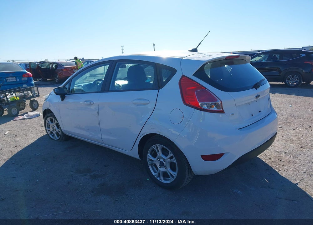 2015 FORD FIESTA SE VIN: 3FADP4EJ9FM172710