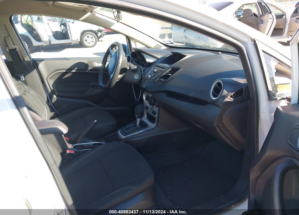 2015 FORD FIESTA SE VIN: 3FADP4EJ9FM172710
