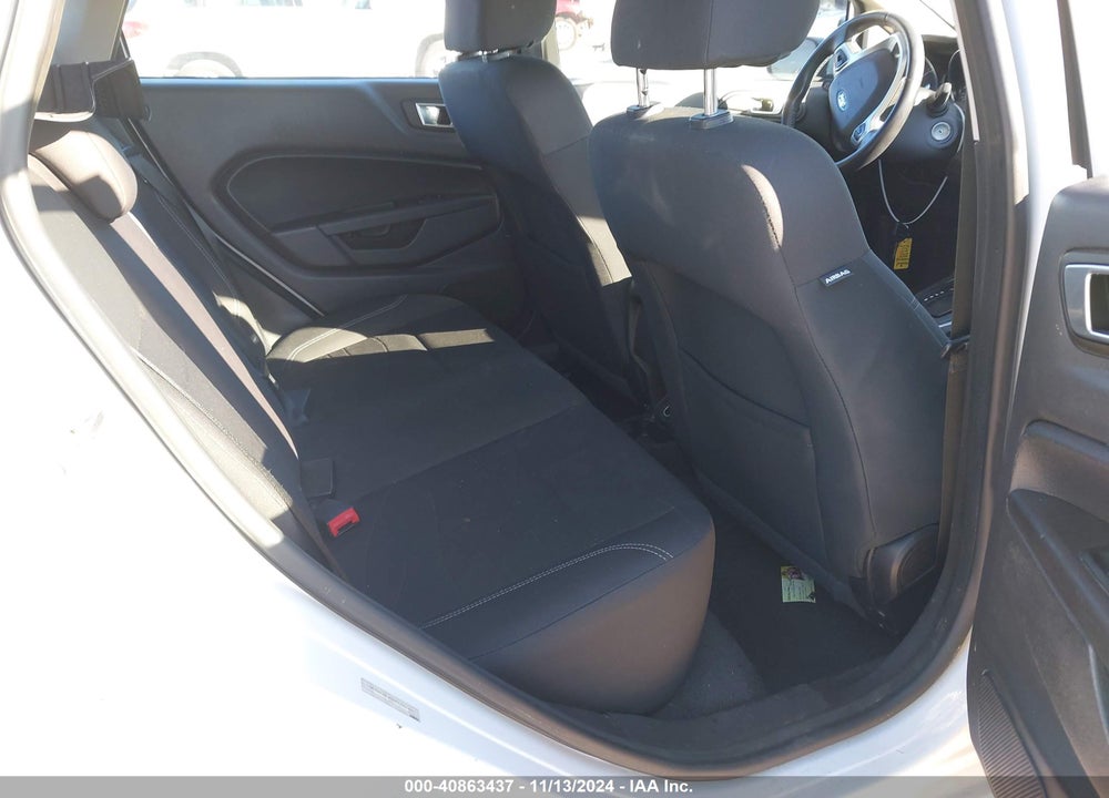 2015 FORD FIESTA SE VIN: 3FADP4EJ9FM172710