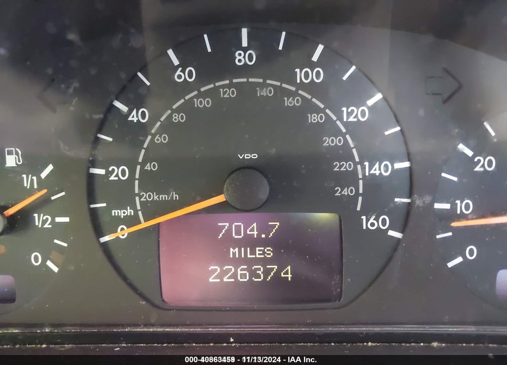2001 MERCEDES-BENZ E 320 VIN: WDBJF65J41B225811